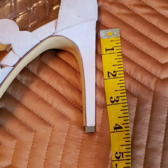 Jessica Simpson Lavender Ankle Strap Heels💜 - Picture 4 of 5